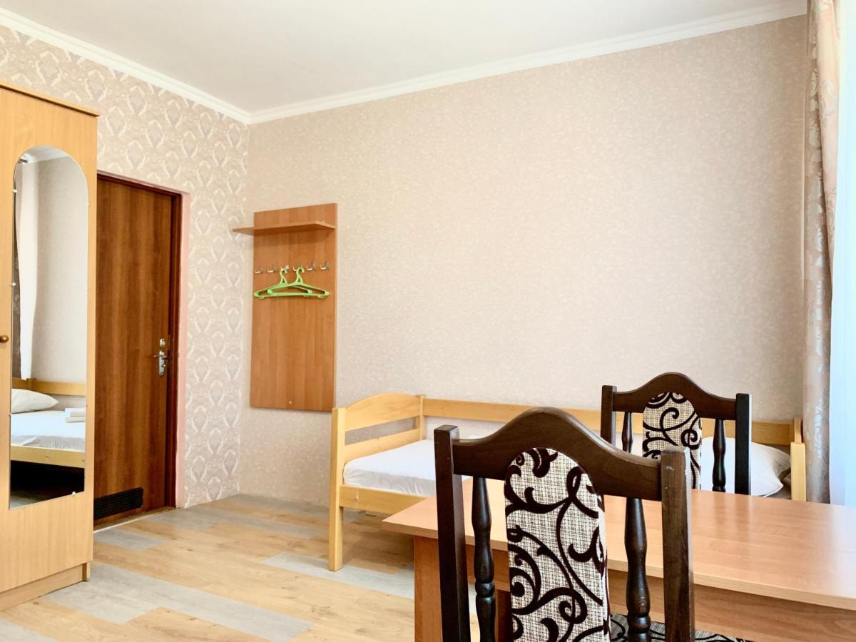 Мини-Гостиница Три Коня Pereyaslav-Khmelʼnytsʼkyy Dış mekan fotoğraf