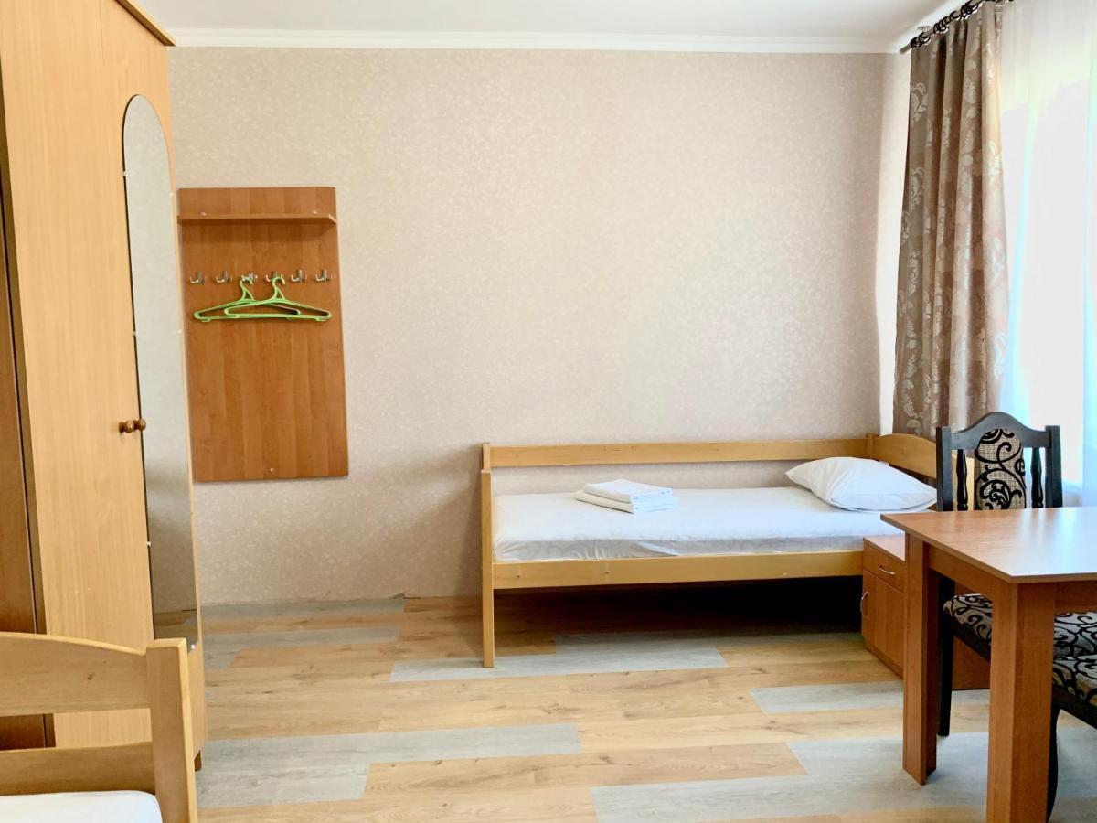 Мини-Гостиница Три Коня Pereyaslav-Khmelʼnytsʼkyy Dış mekan fotoğraf